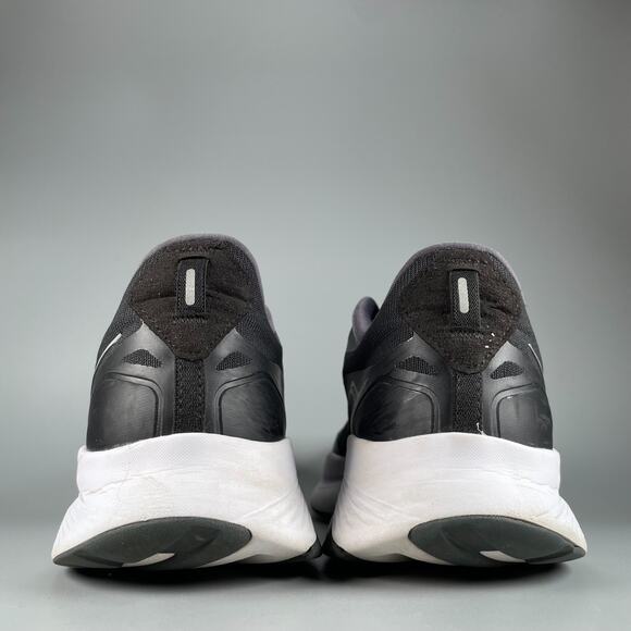 Saucony Guide 15 Men\'s Size 13 Black White Running Shoes Athletic Sneakers GUC
